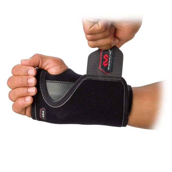 McDavid 454R - Wrist Brace / Adjustable - Image 3