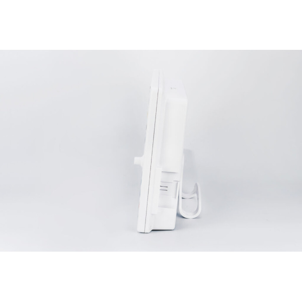 Patient Monitor with Optional CO2 Monitoring BT-770 - Image 4